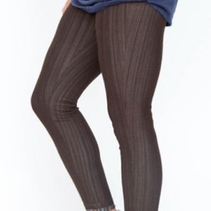 Agnes & Dora NWT knit jeggings